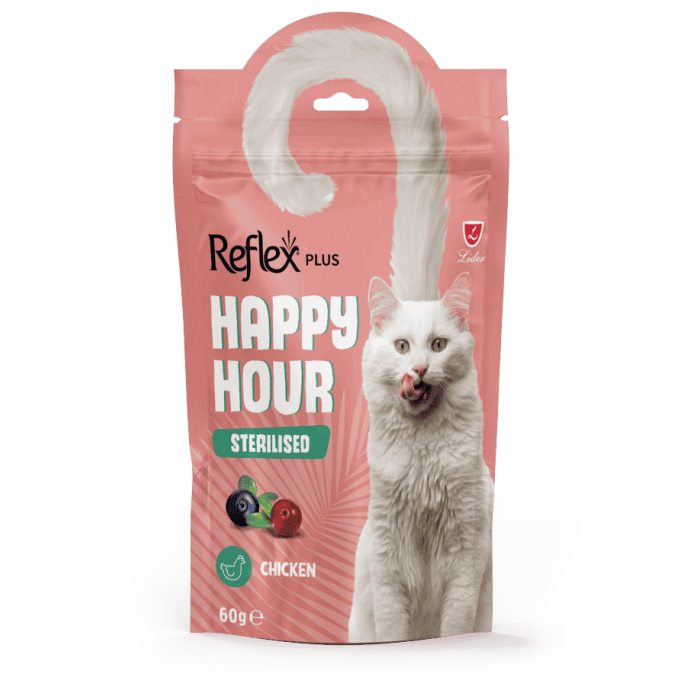 Reflex Plus Happy Hour лакомство для стерилизованных кошек с курицей, голубикой и клюквой 60 г